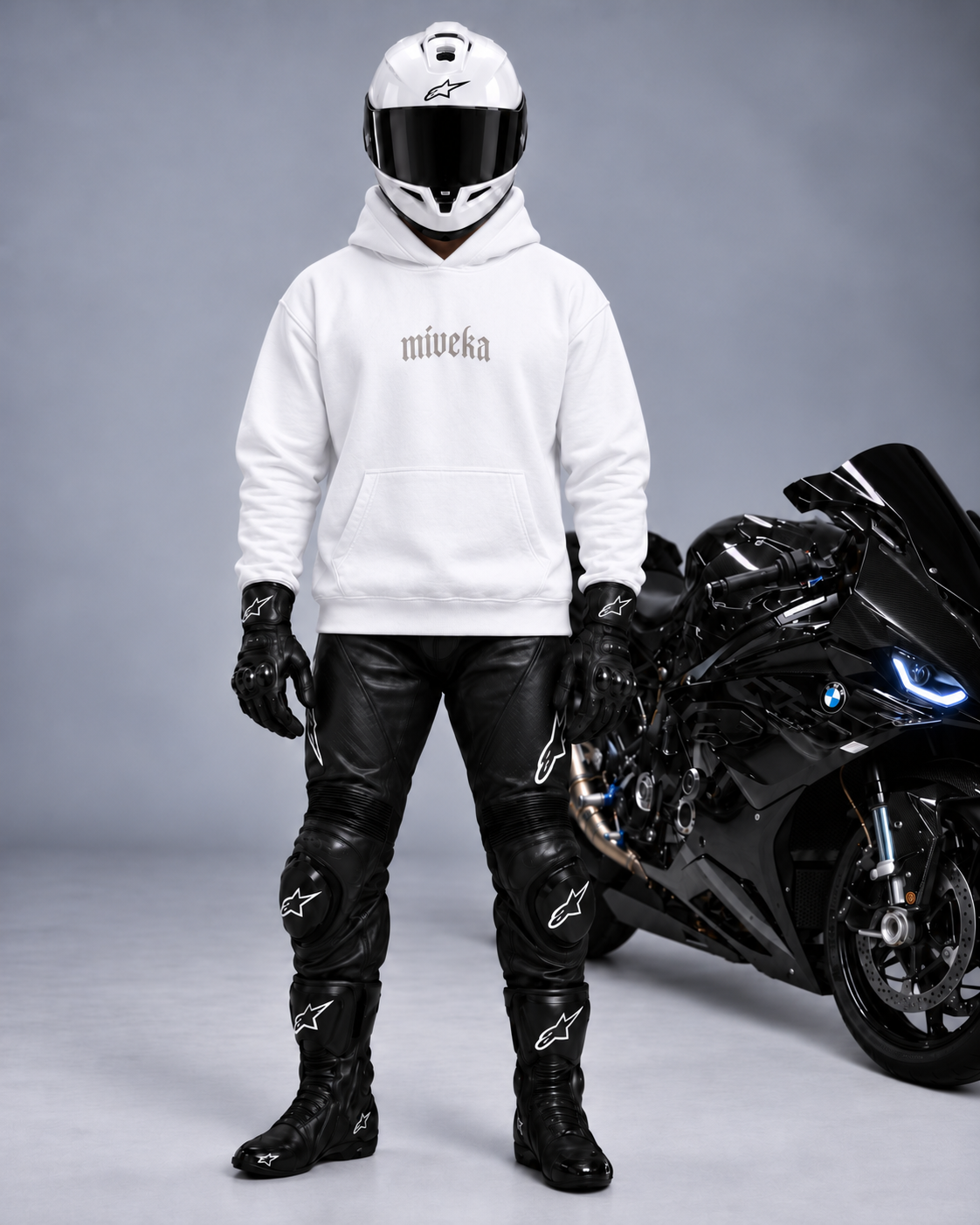 CORE HOODIE 02